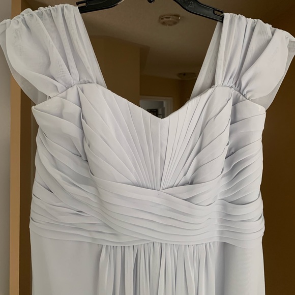 David’s Bridal brides maid dress. Light mauve/silver. - Picture 3 of 6
